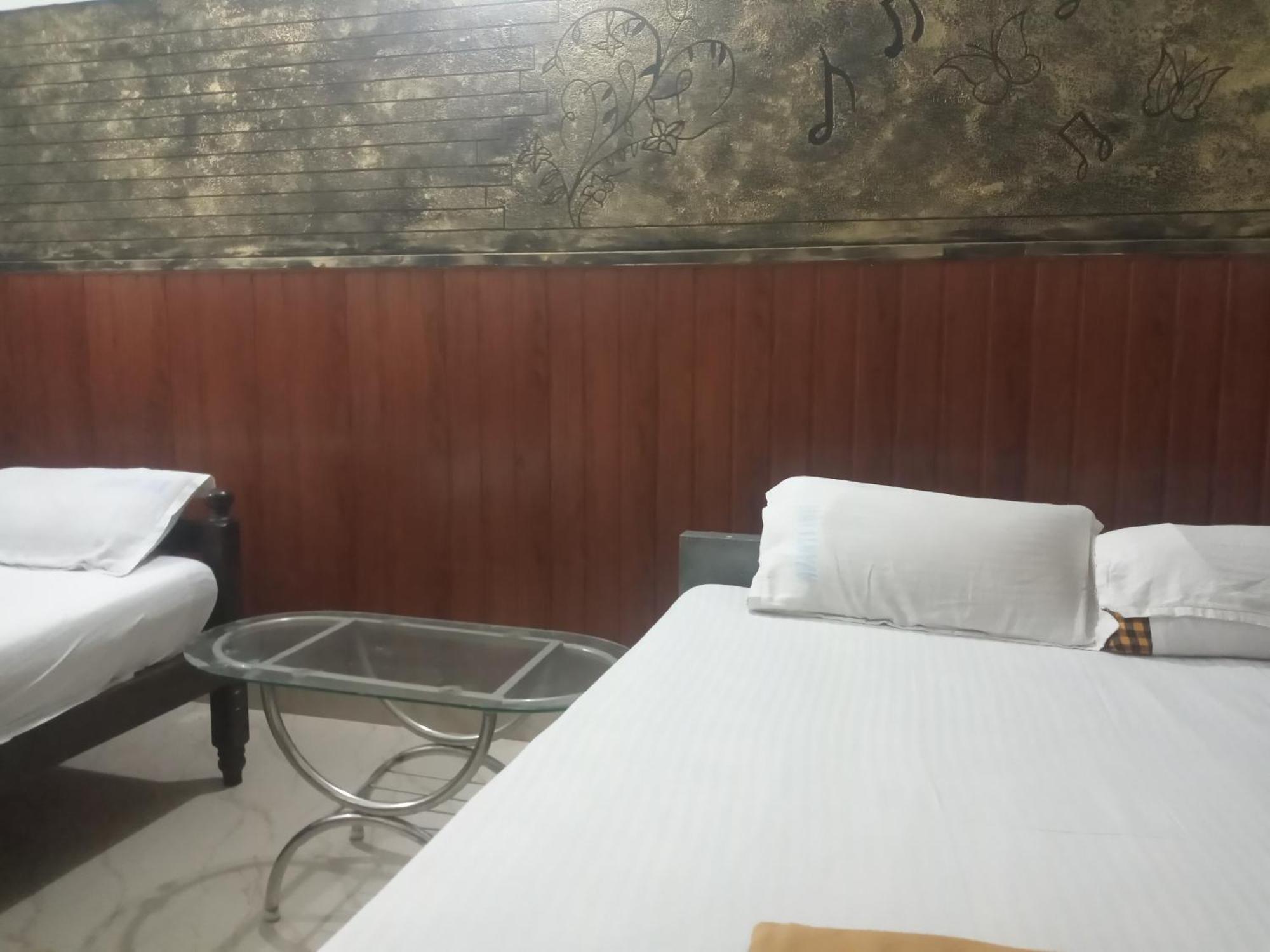 Avanti Inn Guruvāyūr エクステリア 写真