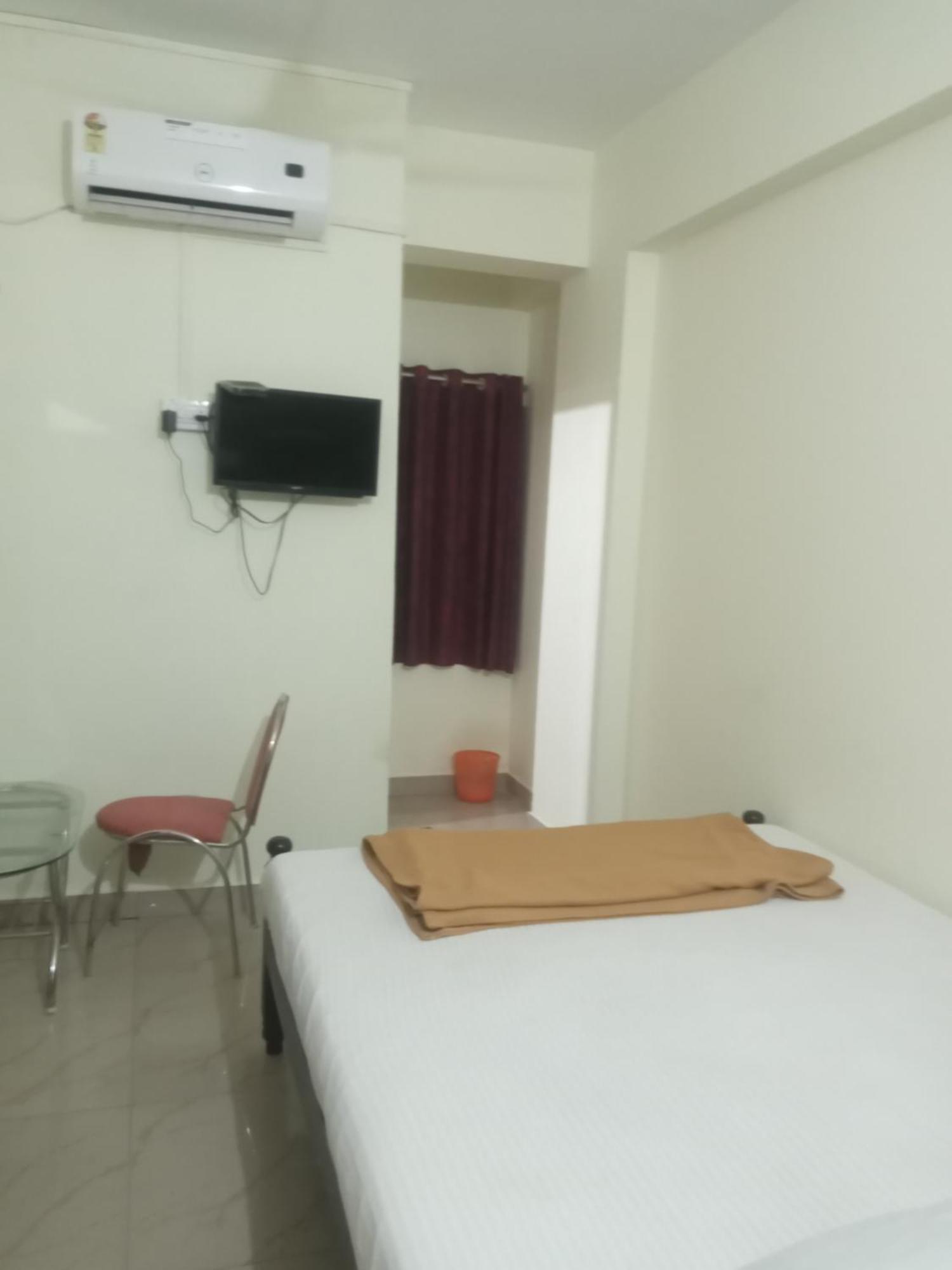 Avanti Inn Guruvāyūr エクステリア 写真