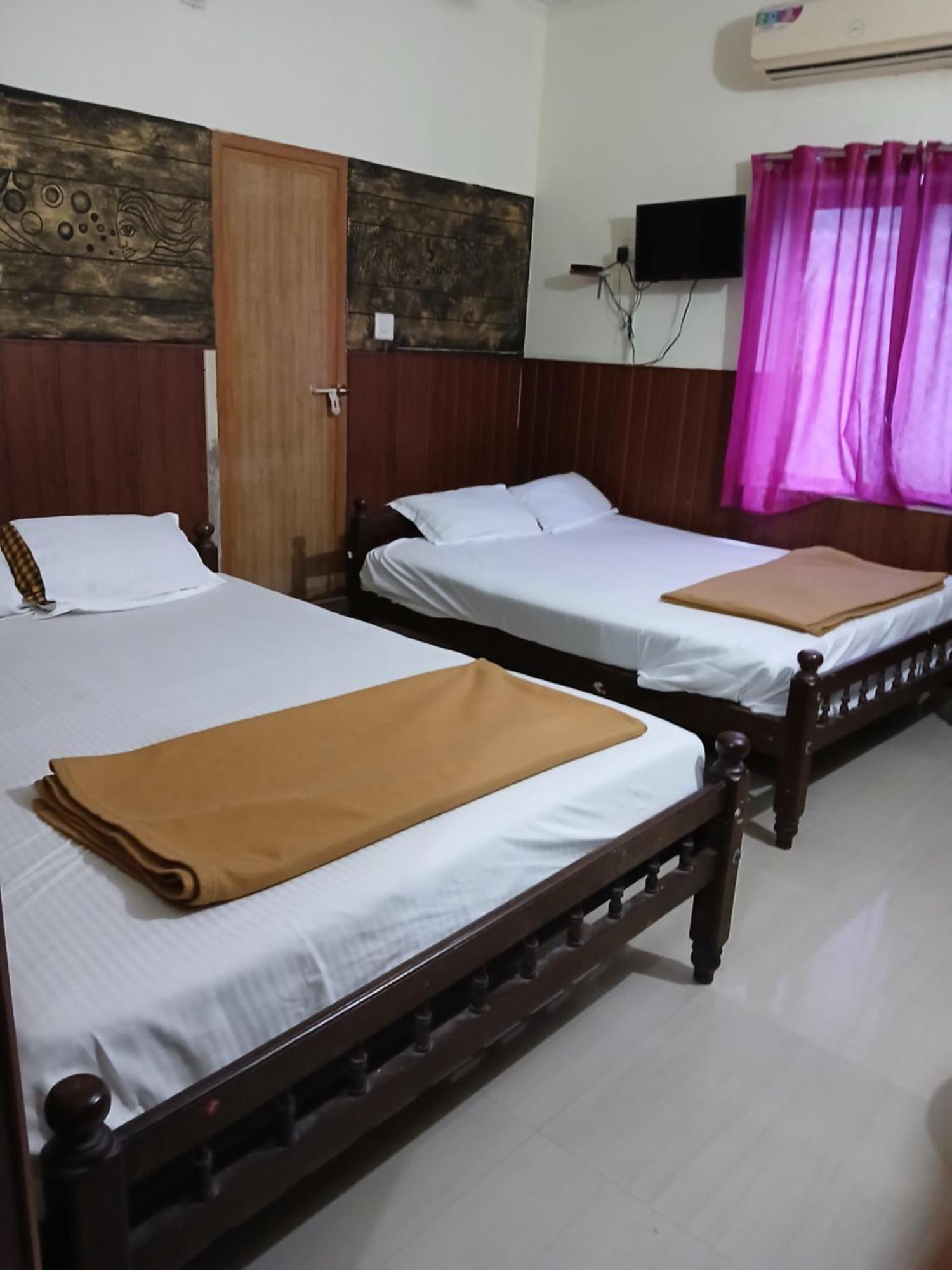 Avanti Inn Guruvāyūr エクステリア 写真