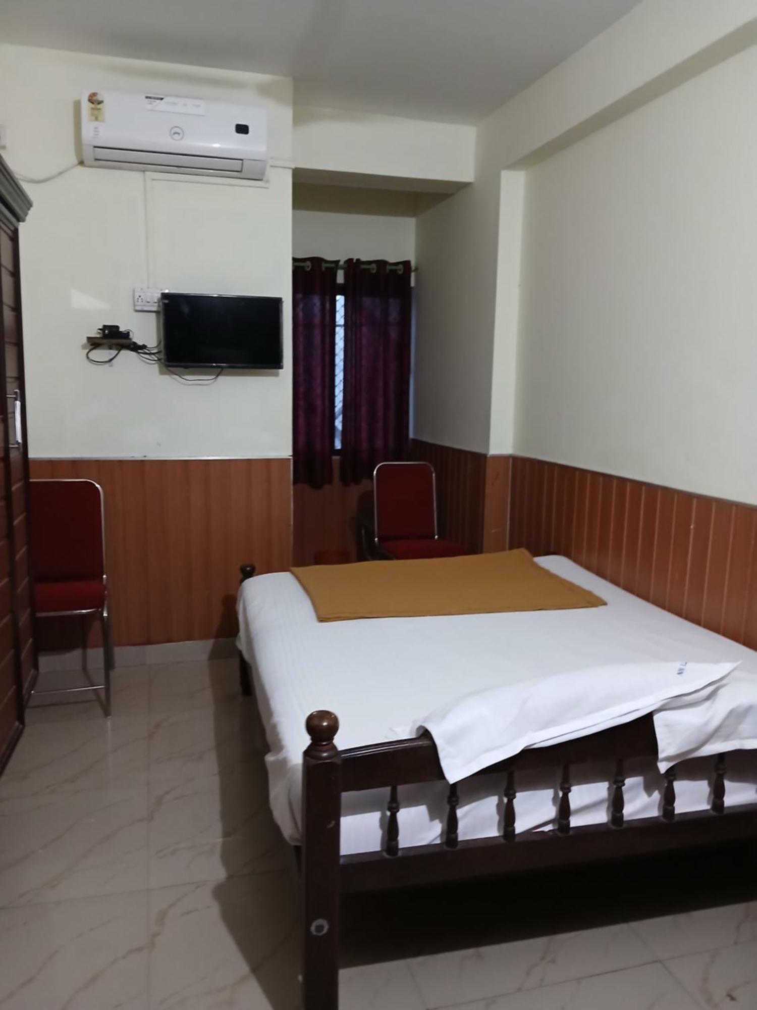 Avanti Inn Guruvāyūr エクステリア 写真
