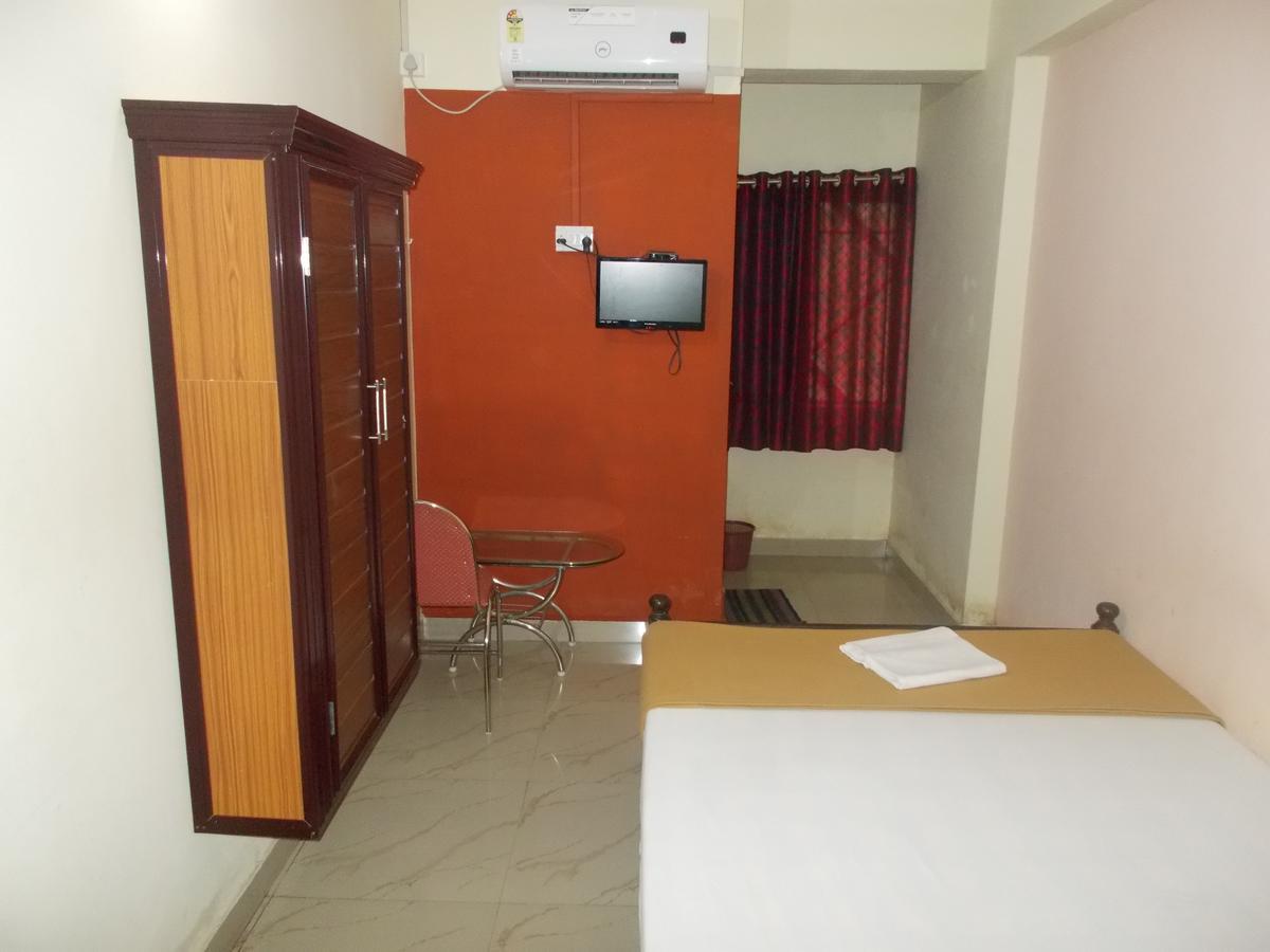Avanti Inn Guruvāyūr エクステリア 写真